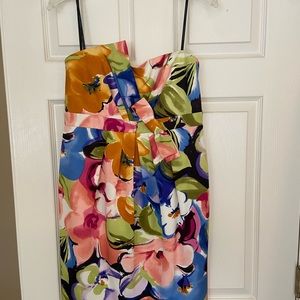 David Meister Floral Strapless dress. Beautiful for spring. NWOT. Size 8